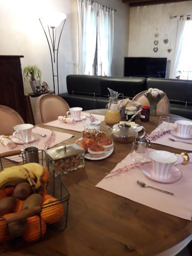 Chez Pascaline Bed & Breakfast Sarliac-sur-l'Isle Ngoại thất bức ảnh